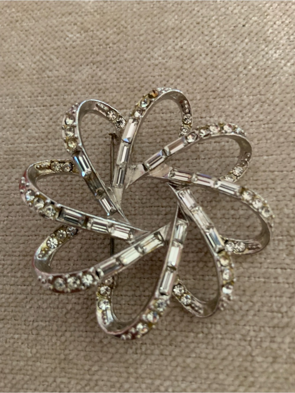 Vintage Silver Crystal Ribbon Flower Brooch